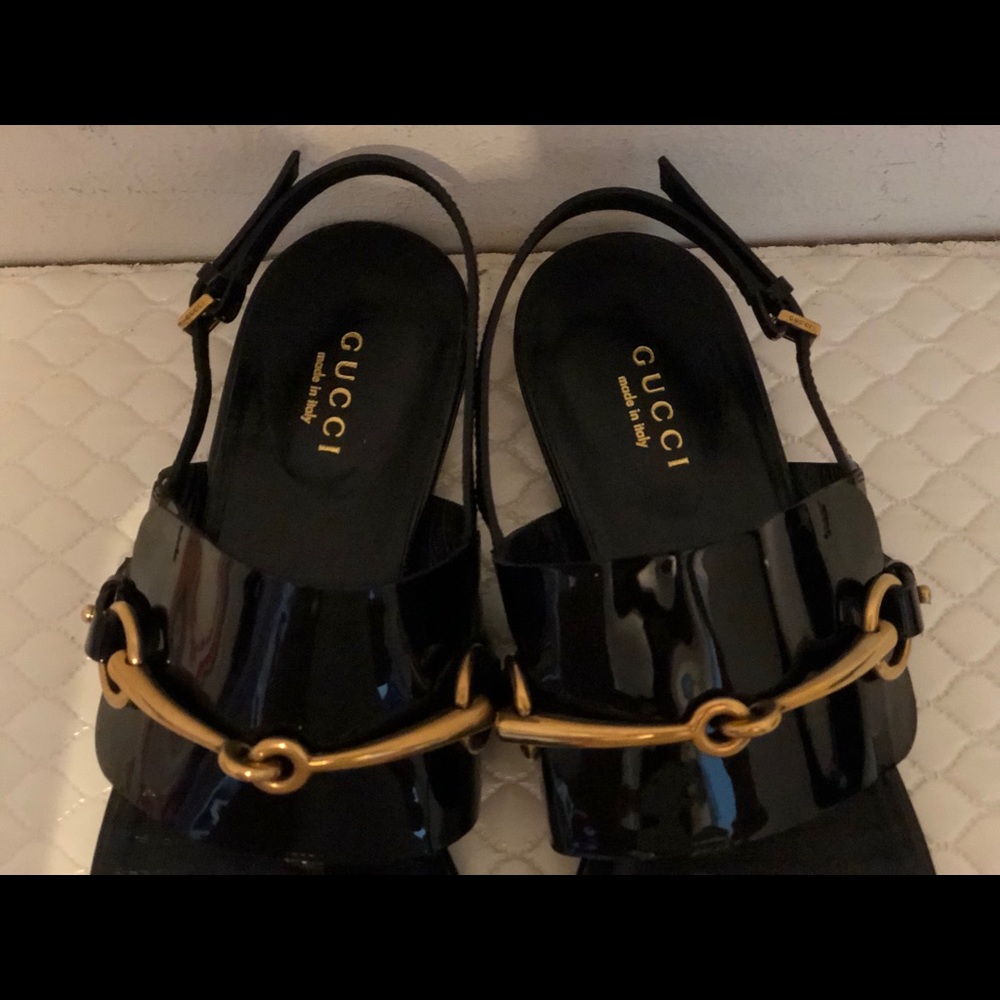 Gucci Black Patent Leather Gold Horsebit Slingback Sandals - Picture 3 of 8